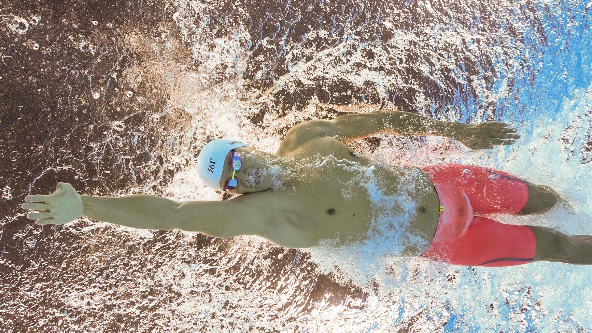 澳大利亚男子4×200米自由泳接力精彩瞬间成焦点，女子4x200米自由泳澳大利亚队